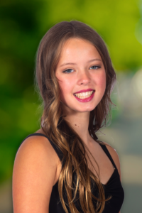 Haley Holzbach - Headshot