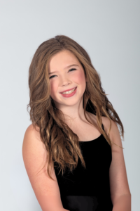 Faye Hipps, Headshot